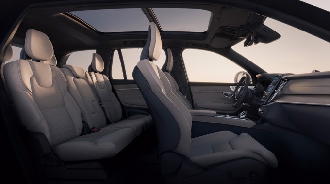 Volvo XC90 - Interior